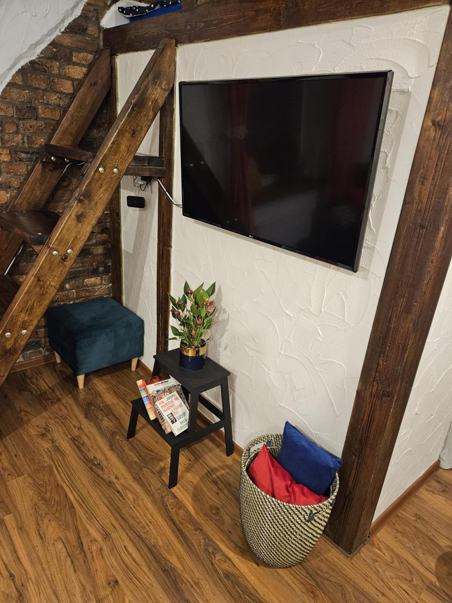 Loft *